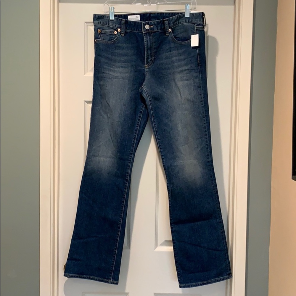 NWT GAP PERFECT BOOT JEANS